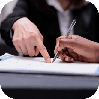 Startup owner signing MoU with incubator